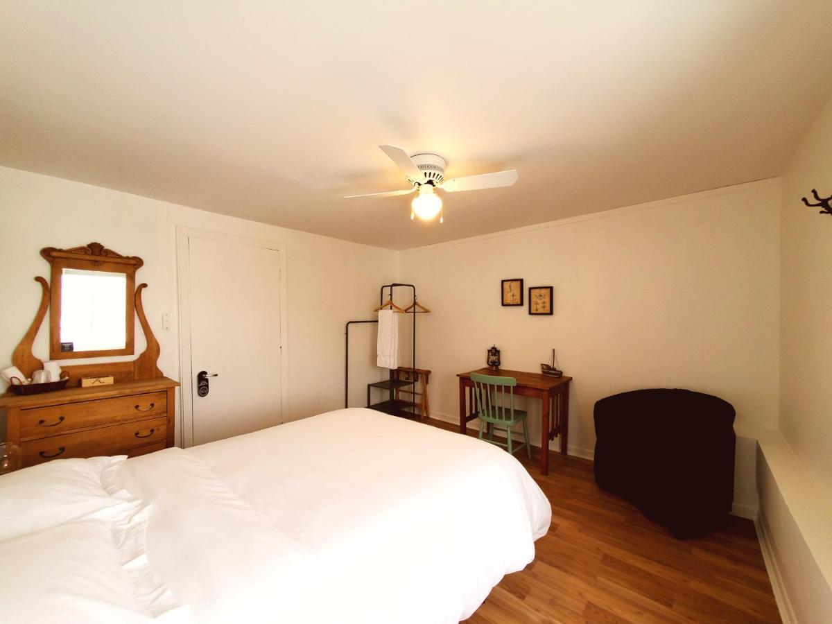 Auberge De La Rive De Charlevoix - Auberge De Jeunesse Familiale Pour Voyageurs De Tous Ages Saint-Joseph-de-la-Rive Экстерьер фото